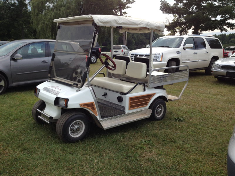 Illustration for article titled I Love Golf Carts